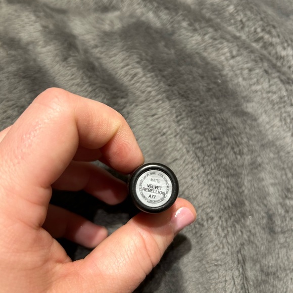 M.A.C Cosmetics Matte Lipstick - Picture 4 of 4